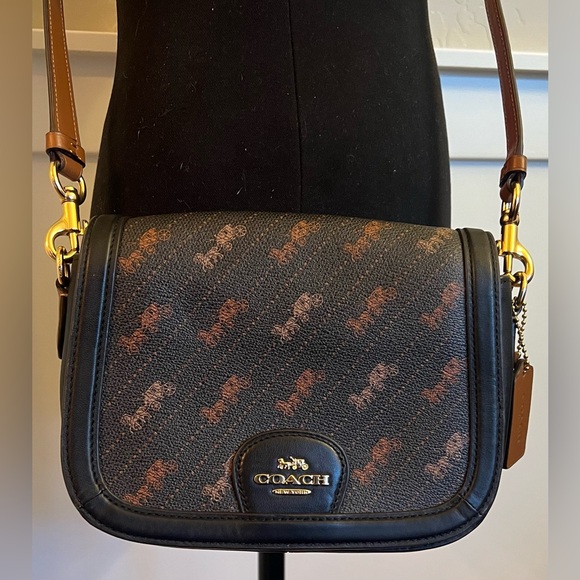 Sold - Picture 1 of 10